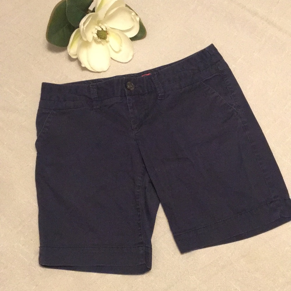 AEO Navy women’s Bermuda shorts